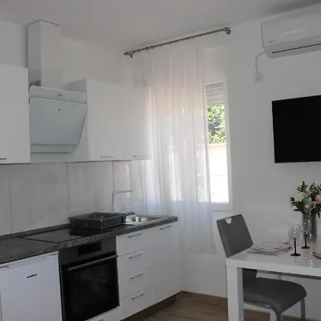 Jeta 2 & Apartamento *