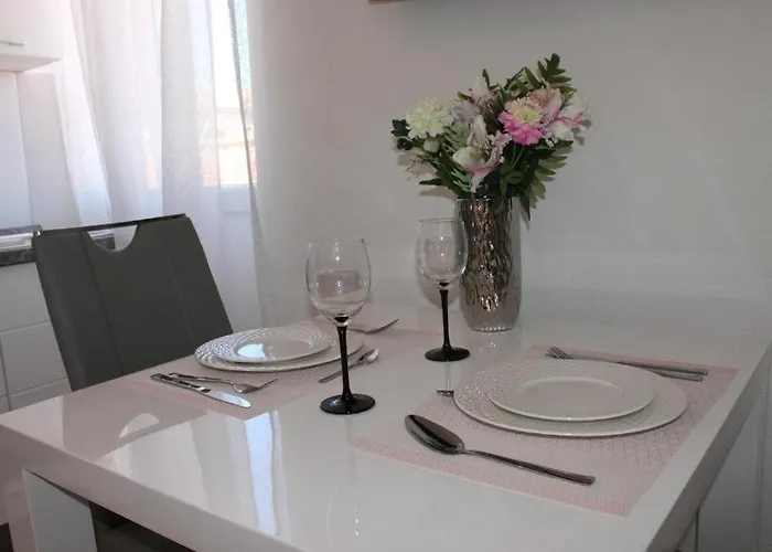 Lägenhet Jeta 2 & *