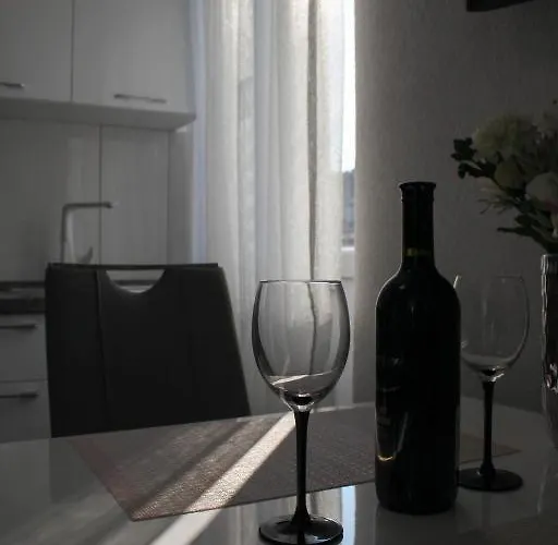 Jeta 2 & Lägenhet *