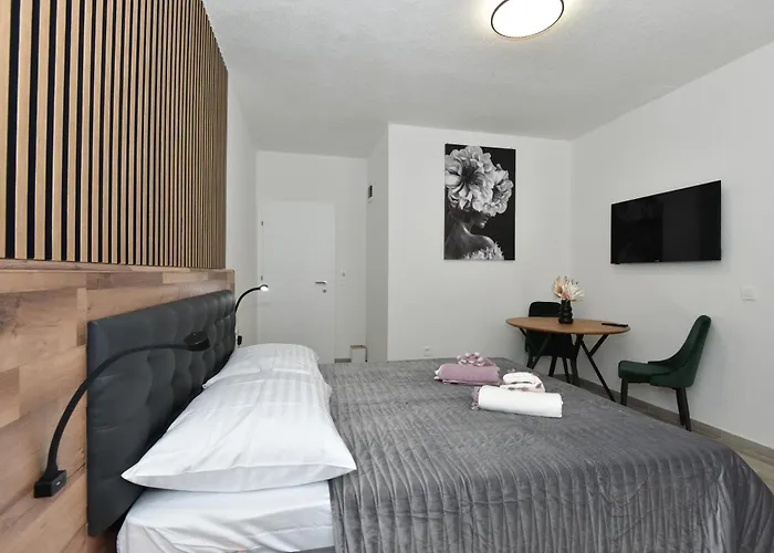 Lägenhet Jeta 2 & *